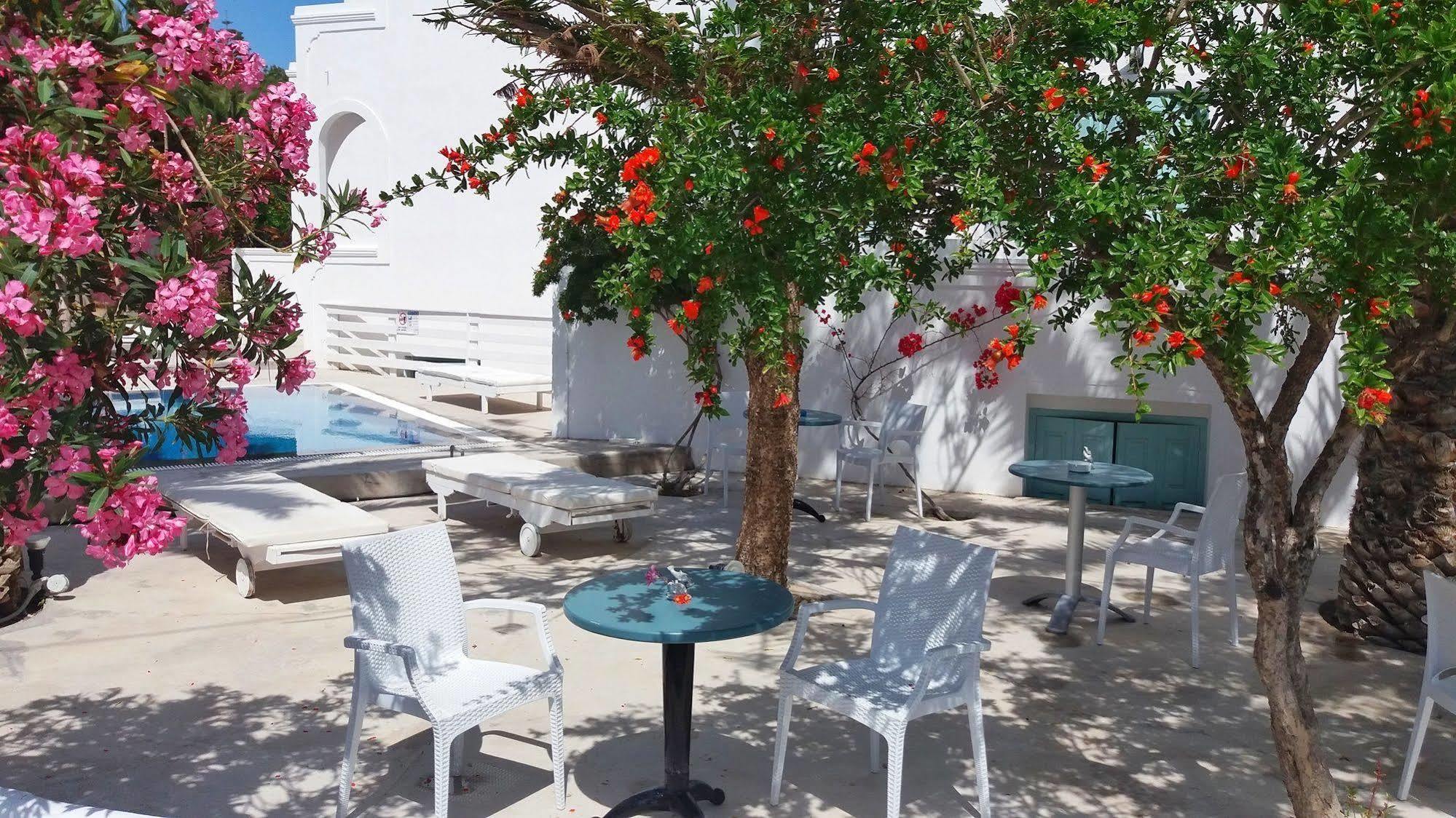 Kymata Hotel Kamári Exterior foto